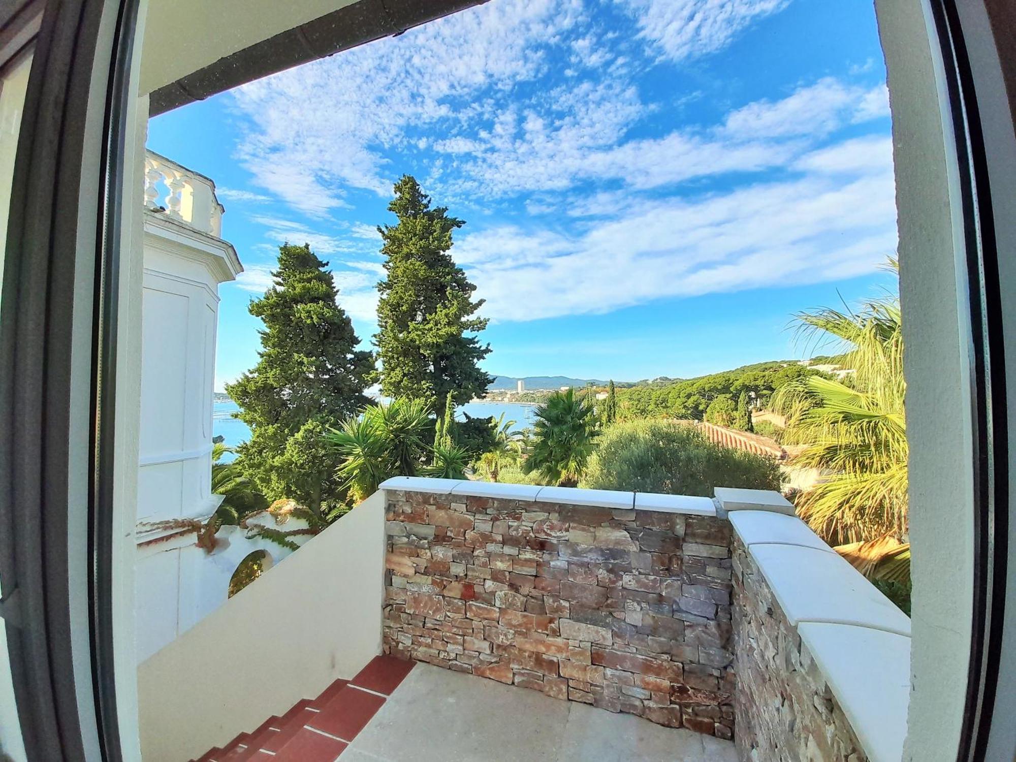 Villa-Chateau Les Terrasses - Tamaris, Plage Des Sablettes, Mer Au Bas De La Propriete La Seyne-sur-Mer Exterior foto